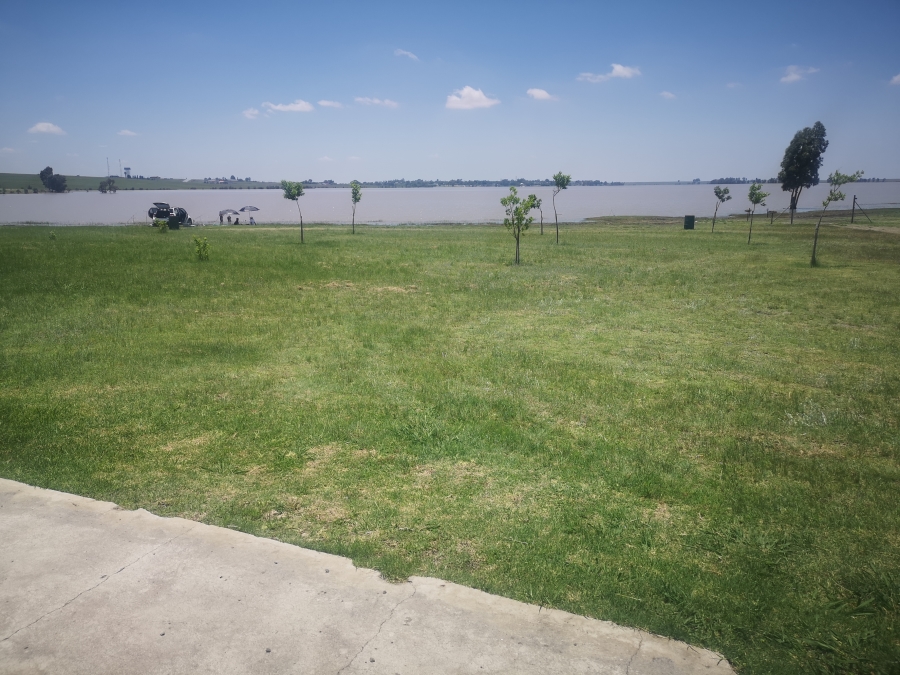 7 Bedroom Property for Sale in Oranjeville Free State